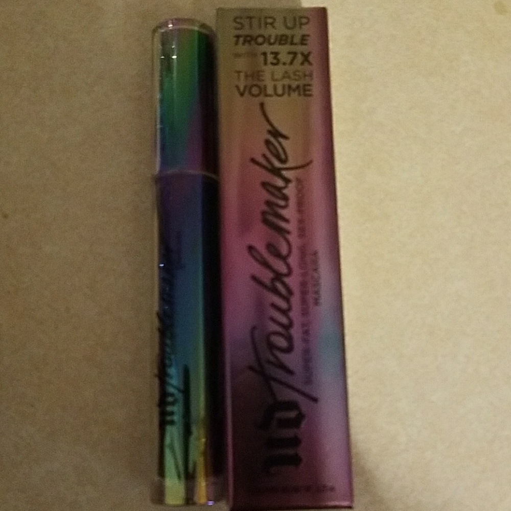 Urban Decay Troublemaker mascara